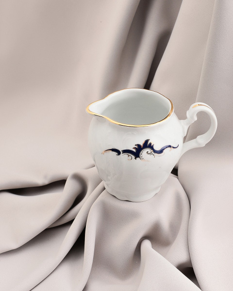 Купить Молочник высокий 250 мл;  "Bernadotte", декор "Синие вензеля"
